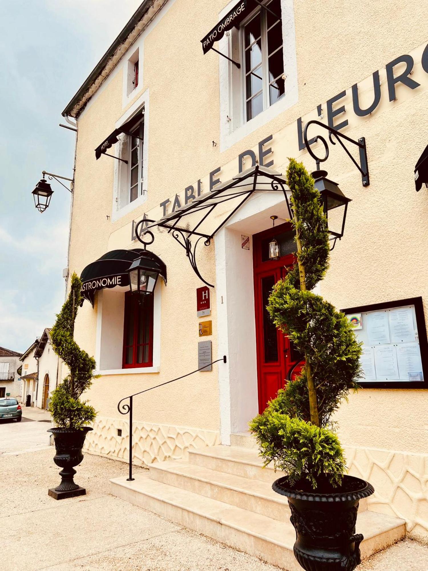 Hotel & Gastronomie - La Table De L'Europe Villereal Экстерьер фото